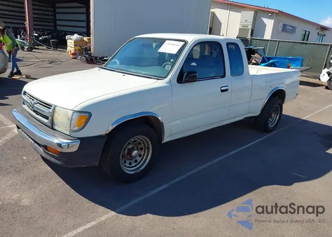 1998 Toyota Tacoma z USA, uszkodzony, nr VIN 4TAVL52N9WZ167802